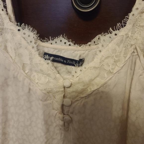 Abercrombie XS satin camisole blouse - Picture 2 of 2